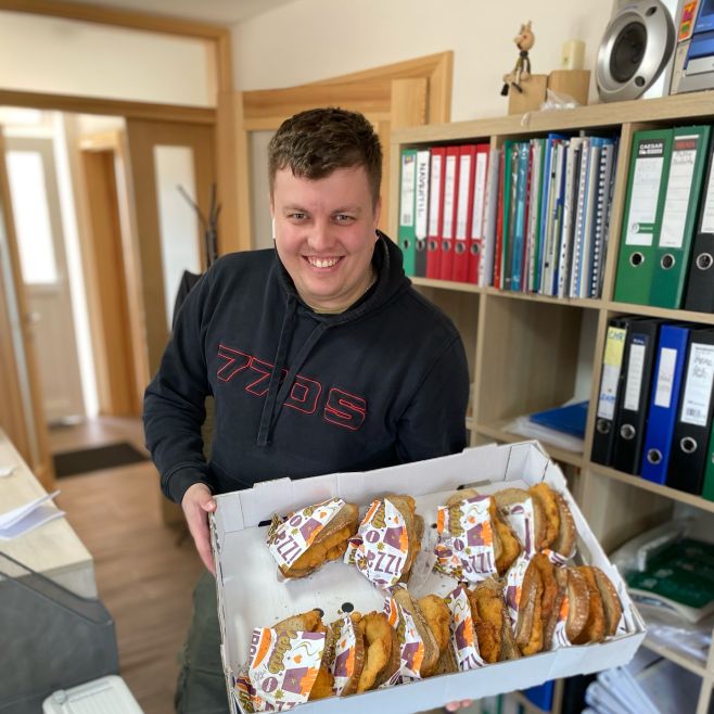 Takhle my si žijeme u @drevo.hosek (@drevisimo). 😁👌🏻